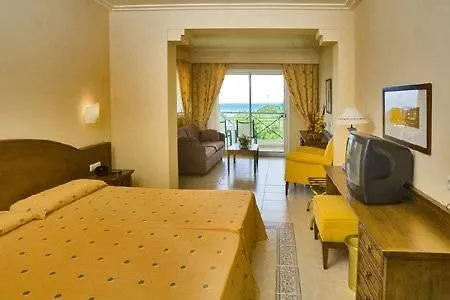 Hotel Complejo La Barrosa 4*